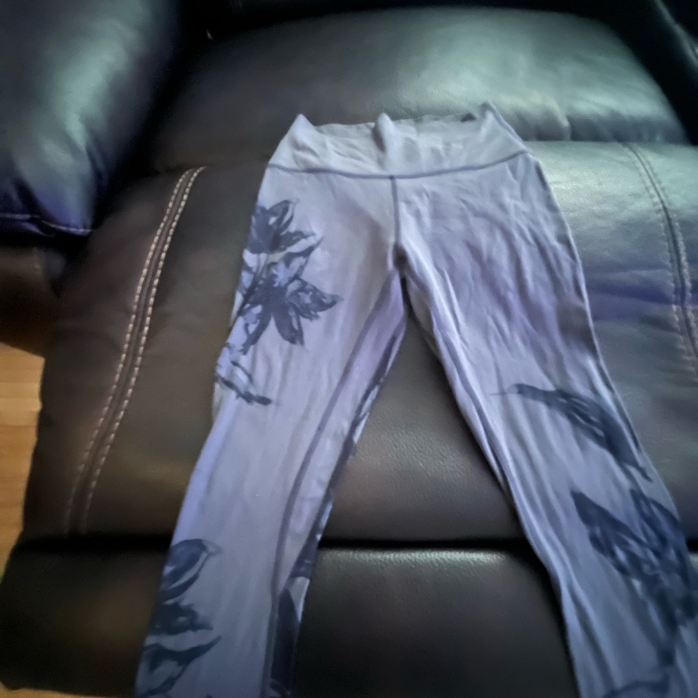 Lululemon Align flowered Patterned Leggings size 4